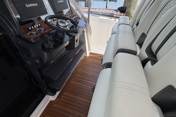 38ft Tiara Yachts Yacht For Sale