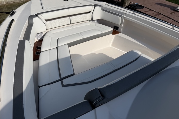 38ft Tiara Yachts Yacht For Sale
