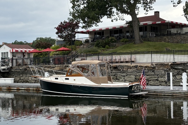 2003 Dyer 29 Soft Top port beam