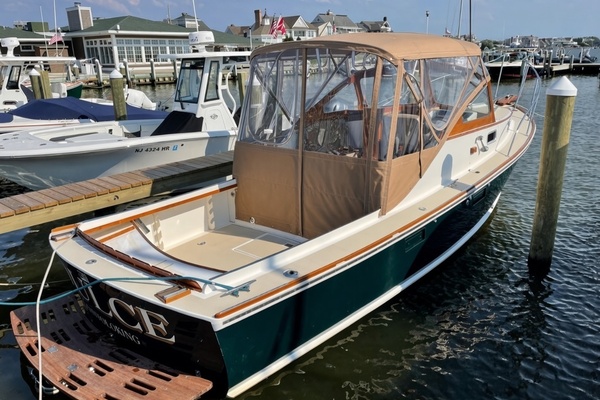 2003 Dyer 29 Soft Top aft deck