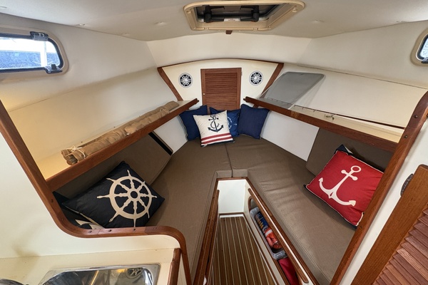 2003 Dyer 29 Soft Top V-berth