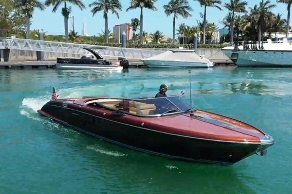 33-ft-Riva-2009-33 Aquariva-MERCY Miami Beach Florida United States  yacht for sale