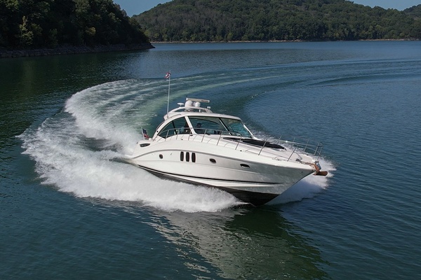 T S LAKE HOUSE 48ft Sea Ray Yacht For Sale