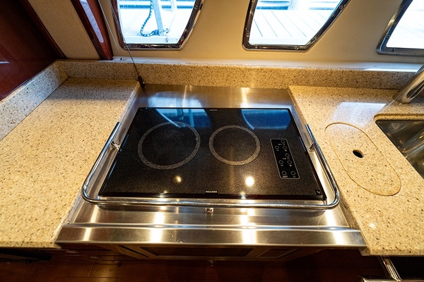 T S LAKE HOUSE 48ft Sea Ray Yacht For Sale