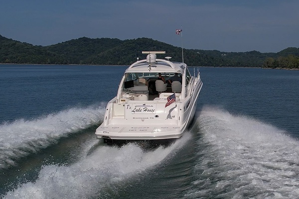T S LAKE HOUSE 48ft Sea Ray Yacht For Sale