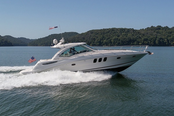 T S LAKE HOUSE 48ft Sea Ray Yacht For Sale
