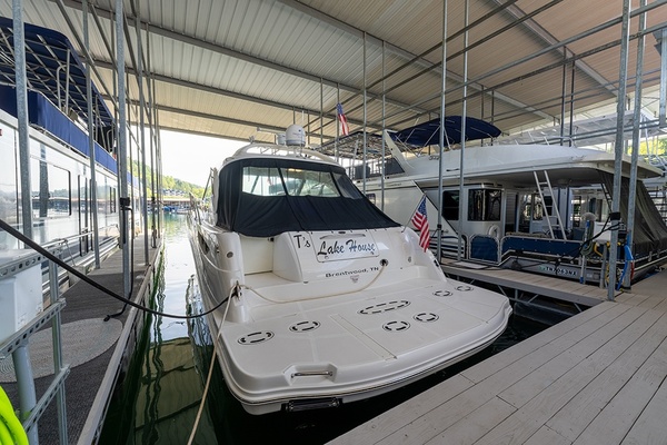 T S LAKE HOUSE 48ft Sea Ray Yacht For Sale