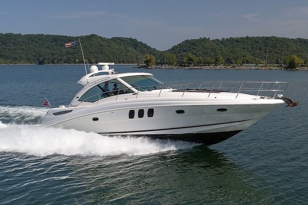 T S LAKE HOUSE 48ft Sea Ray Yacht For Sale
