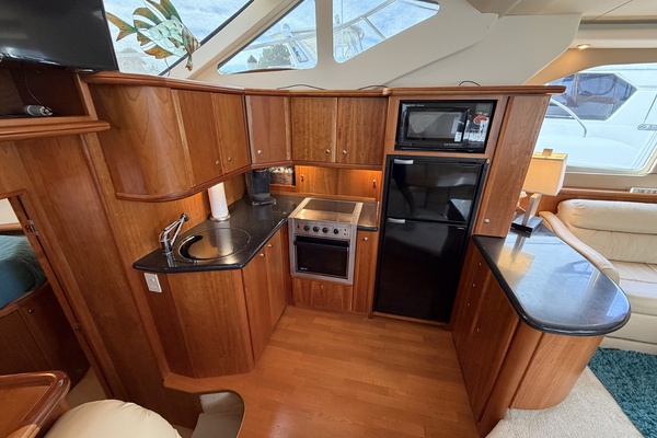 43ft Silverton Yacht For Sale
