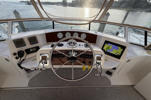 43ft Silverton Yacht For Sale