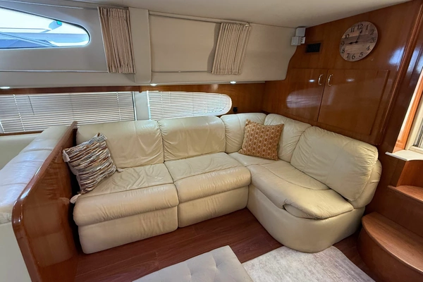Carver  Yacht For Sale