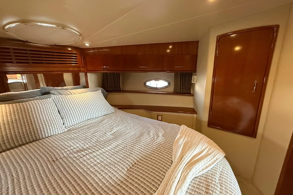Carver  Yacht For Sale