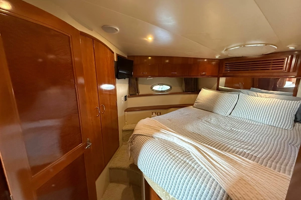 Carver  Yacht For Sale