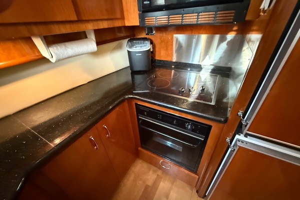Slipaway 46ft Carver Yacht For Sale