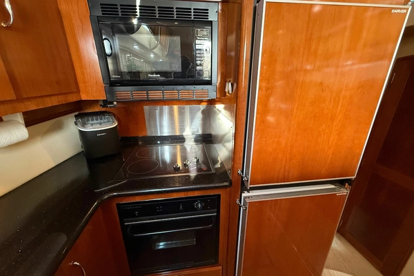 Carver  Yacht For Sale