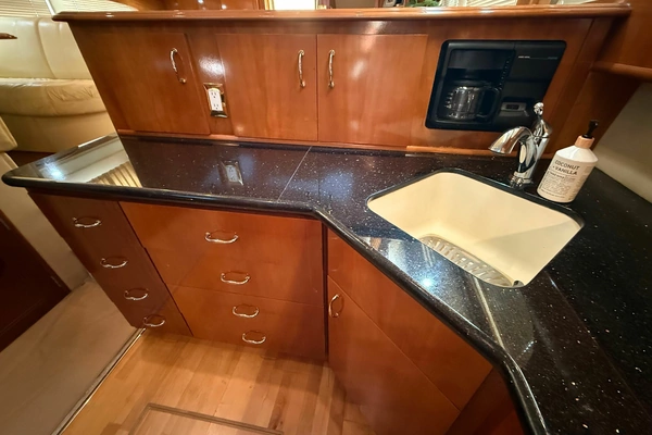 Carver  Yacht For Sale