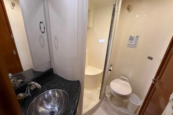 Carver  Yacht For Sale