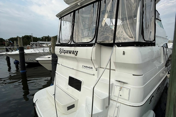 Carver  Yacht For Sale