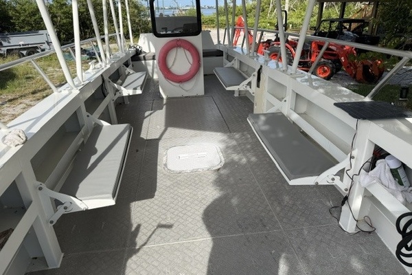 30ft Custom Yacht For Sale
