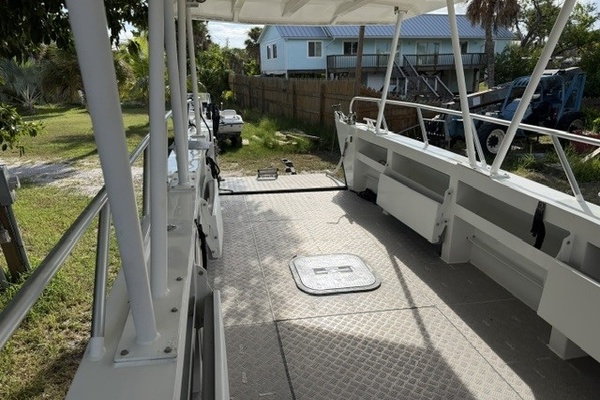 30ft Custom Yacht For Sale