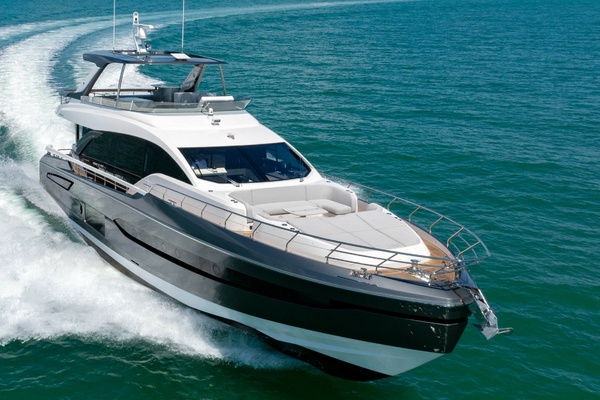 2025Azimut 78 ft FLY 78