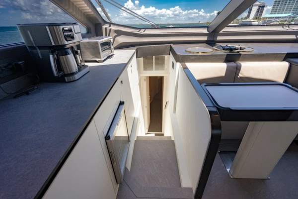 Azimut FLY 78 Yacht For Sale