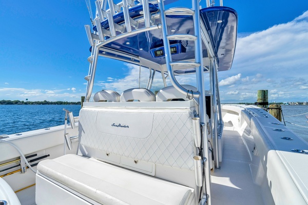45ft SeaHunter Yacht For Sale
