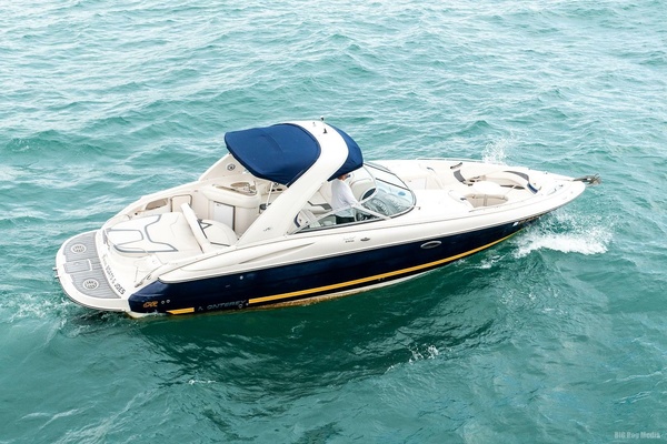 Boats  amp  Joe s 31ft Monterey Yacht For Sale