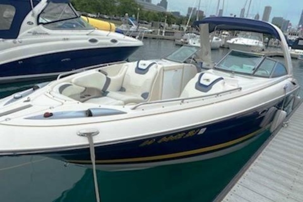 Boats  amp  Joe s 31ft Monterey Yacht For Sale