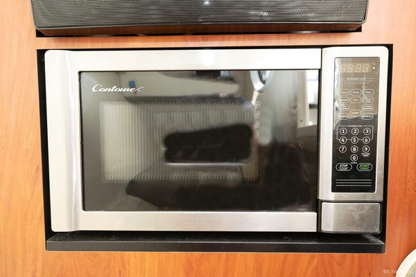 Boats  amp  Joe s 31ft Monterey Yacht For Sale