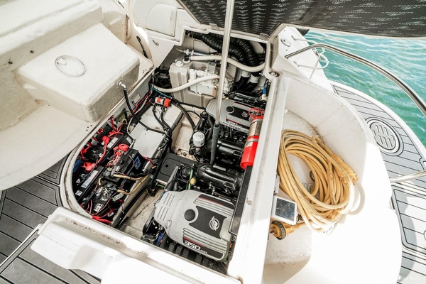 Boats  amp  Joe s 31ft Monterey Yacht For Sale
