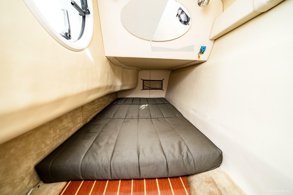 Boats  amp  Joe s 31ft Monterey Yacht For Sale