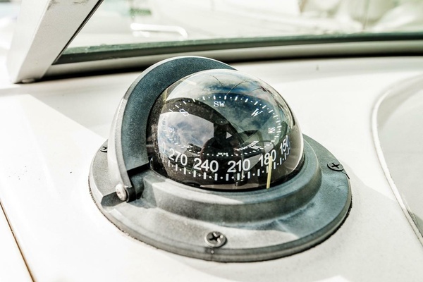 Boats  amp  Joe s 31ft Monterey Yacht For Sale