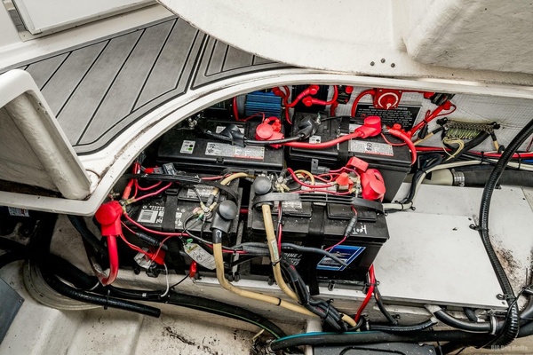 Boats  amp  Joe s 31ft Monterey Yacht For Sale