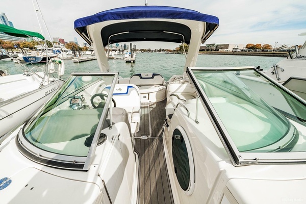 Boats  amp  Joe s 31ft Monterey Yacht For Sale