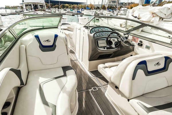 Boats  amp  Joe s 31ft Monterey Yacht For Sale