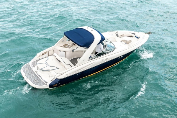 Boats  amp  Joe s 31ft Monterey Yacht For Sale