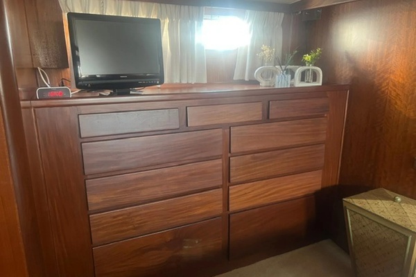Top Cookie 60ft Hatteras Yacht For Sale