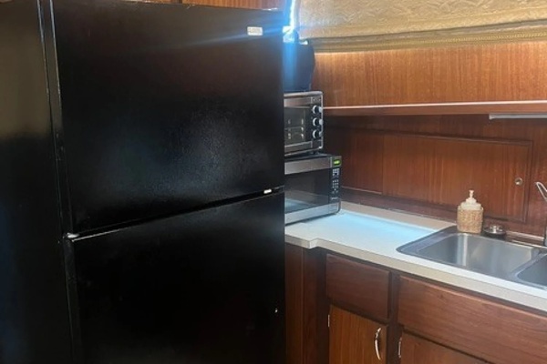 Top Cookie 60ft Hatteras Yacht For Sale