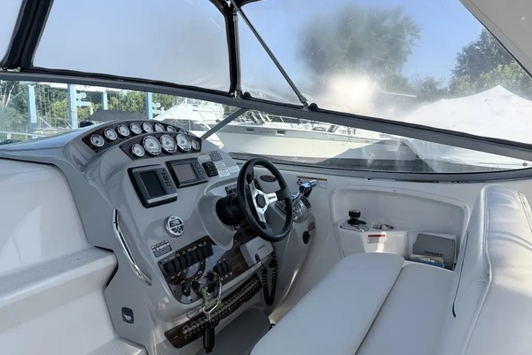 31ft Bayliner Yacht For Sale