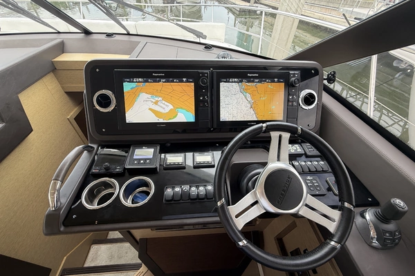 Prestige 460 Yacht For Sale