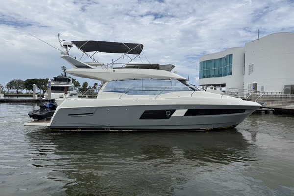 Nothing to Wine About 46ft Prestige Yacht For Sale