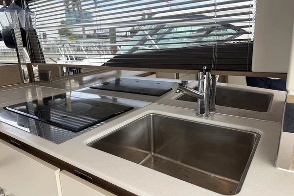 Prestige 460 Yacht For Sale