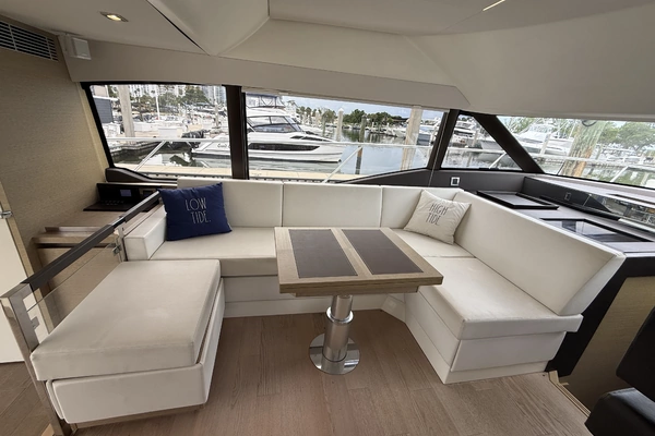 Prestige 460 Yacht For Sale