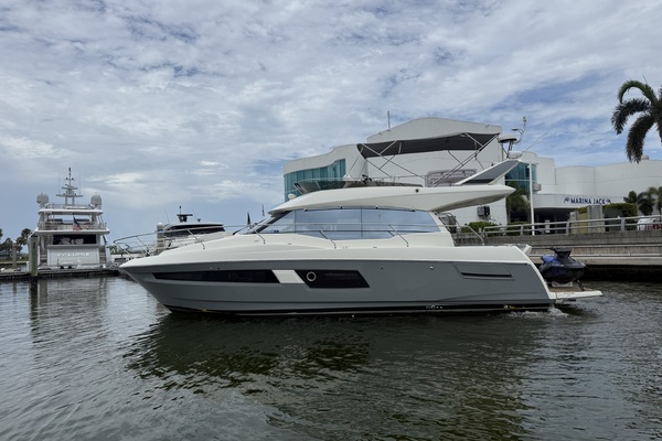 Nothing to Wine About 46ft Prestige Yacht For Sale