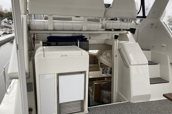 40ft Carver Yacht For Sale