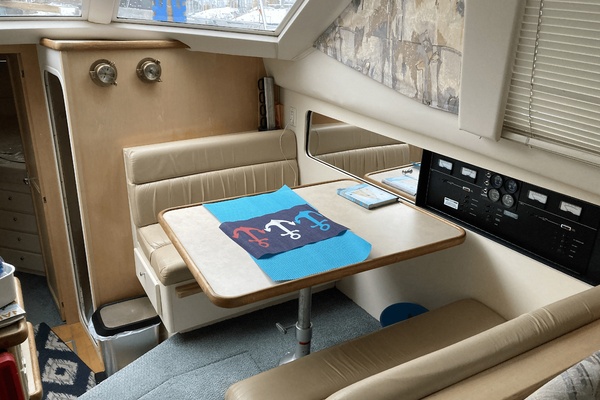 40ft Carver Yacht For Sale