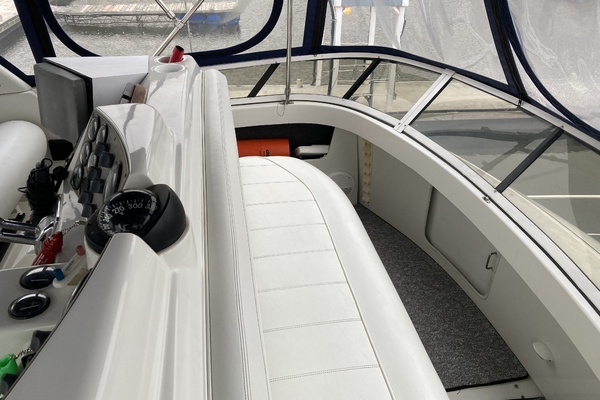 40ft Carver Yacht For Sale