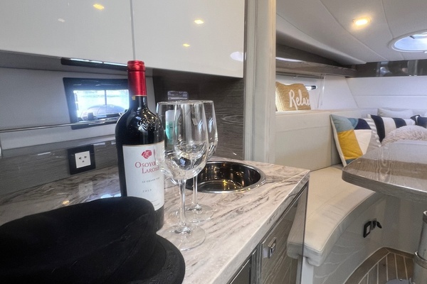 28ft Cobrey Yacht For Sale