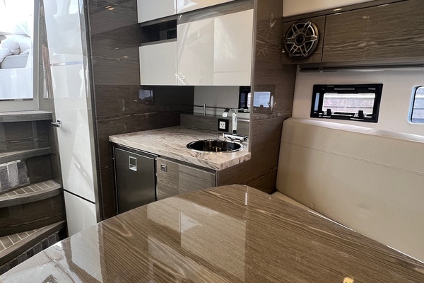 28ft Cobrey Yacht For Sale